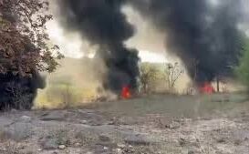 रामगढ़ के भुचुंगडीह में बंद कोयला खदान में लगी भीषण आग, ग्रामीणों में दहशत रामगढ़ के भुचुंगडीह में बंद कोयला खदान में लगी भीषण आग, ग्रामीणों में दहशत