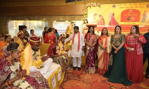 श्रवण और पायल जैन ने अपनी शादी की सिल्वर जुबली पर किया बड़ा काम, 26 ग़रीब परिवारों को दी जीवन भर की खुशिया श्रवण और पायल जैन ने अपनी शादी की सिल्वर जुबली पर किया बड़ा काम, 26 ग़रीब परिवारों को दी जीवन भर की खुशिया