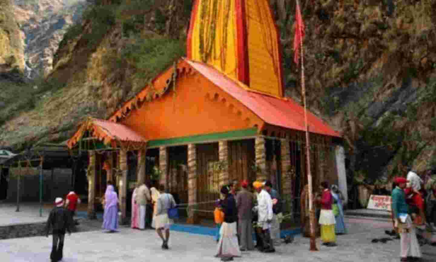 अक्षय तृतीया 2025 पर गंगोत्री और यमुनोत्री धाम के कपाट हुए श्रद्धालुओं के लिए उद्घाटित, जानिए दर्शन की नई व्यवस्था