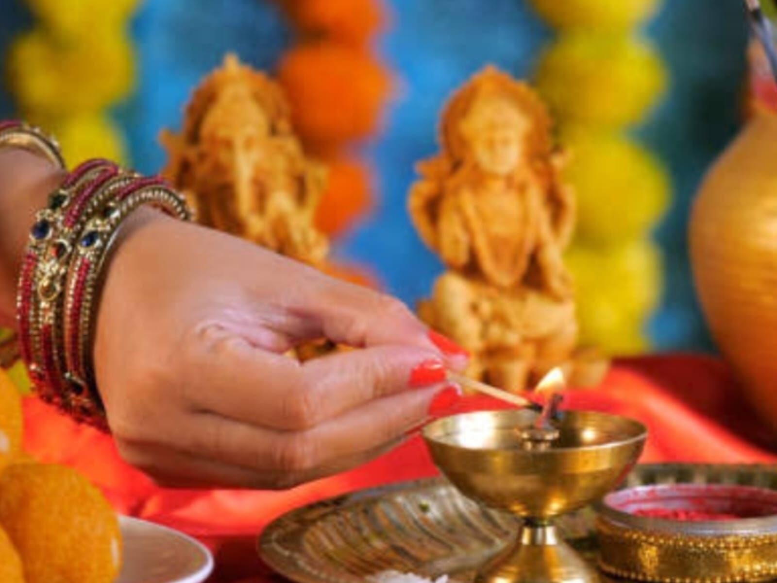 संध्याकाल में पूजा का सर्वोत्तम समय कौन सा है? जानिए धार्मिक मान्यताओं और लाभों के साथ संध्याकाल में पूजा का सर्वोत्तम समय कौन सा है? जानिए धार्मिक मान्यताओं और लाभों के साथ