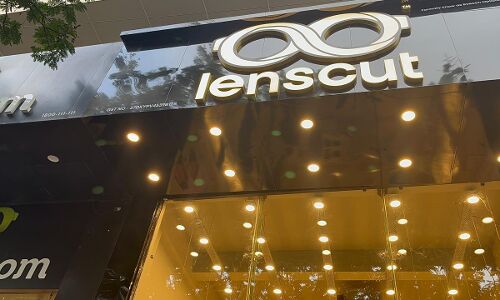 Delhi High Court Orders Raid on Lenscut Stores for Trademark Infringement Against Lenskart Delhi High Court Orders Raid on Lenscut Stores for Trademark Infringement Against Lenskart