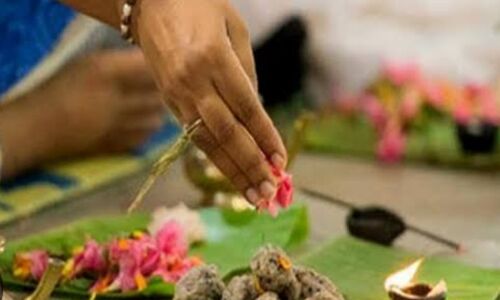 पितृ पक्ष 2025 की शुरुआत: जानिए 8 सितंबर से कब और कैसे होंगे श्राद्ध कर्म पितृ पक्ष 2025 की शुरुआत: जानिए 8 सितंबर से कब और कैसे होंगे श्राद्ध कर्म