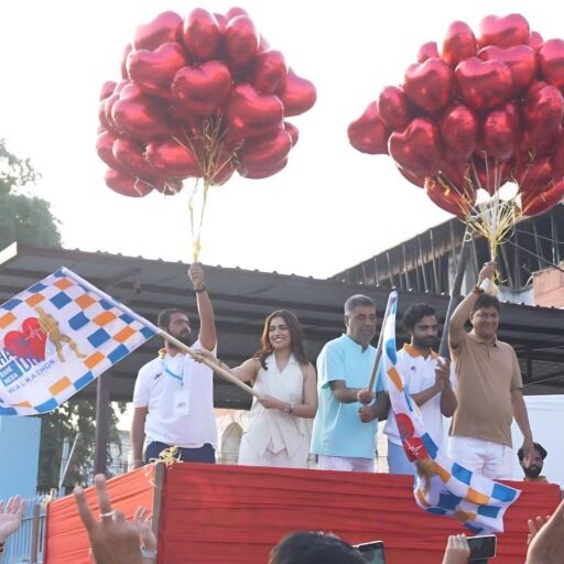 यथार्थ हॉस्पिटल, मॉडल टाउन, दिल्ली ने वॉकथॉन का आयोजन कर मनाया वर्ल्ड हार्ट डे, भूमि पेडनेकर ने दिखाई हरी झंडी यथार्थ हॉस्पिटल, मॉडल टाउन, दिल्ली ने वॉकथॉन का आयोजन कर मनाया वर्ल्ड हार्ट डे, भूमि पेडनेकर ने दिखाई हरी झंडी