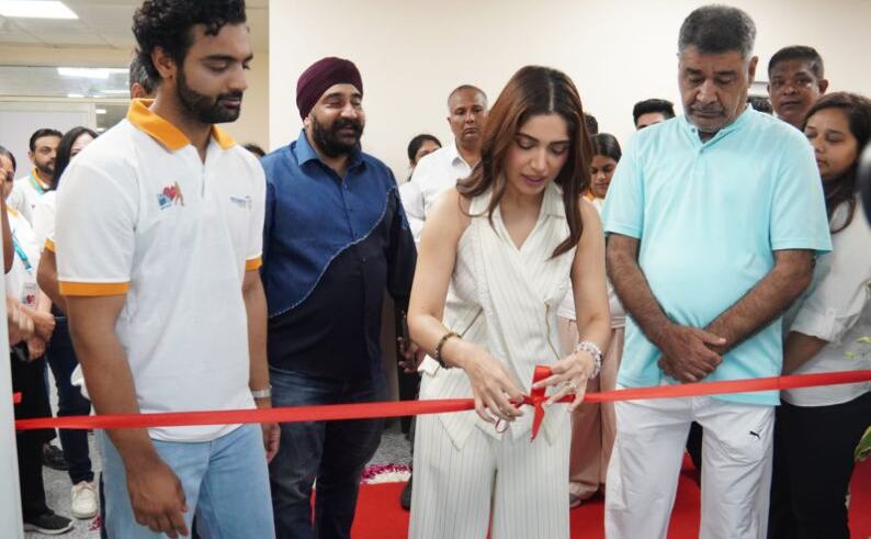 Yatharth Hospital, Model Town, Delhi Celebrates World Heart Day with Walkathon, Bhumi Pednekar Flags Off Event Yatharth Hospital, Model Town, Delhi Celebrates World Heart Day with Walkathon, Bhumi Pednekar Flags Off Event