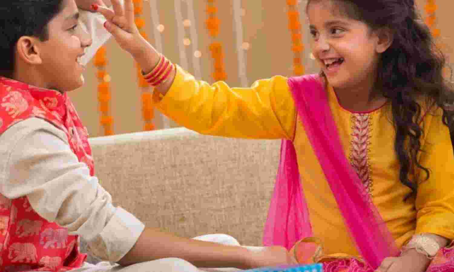 भाई दूज 2025 पर तीन शुभ योगों का दुर्लभ संयोग, करें भाई की दीर्घायु के लिए पूजन, मिलेगा अक्षय पुण्य फल भाई दूज 2025 पर तीन शुभ योगों का दुर्लभ संयोग, करें भाई की दीर्घायु के लिए पूजन, मिलेगा अक्षय पुण्य फल