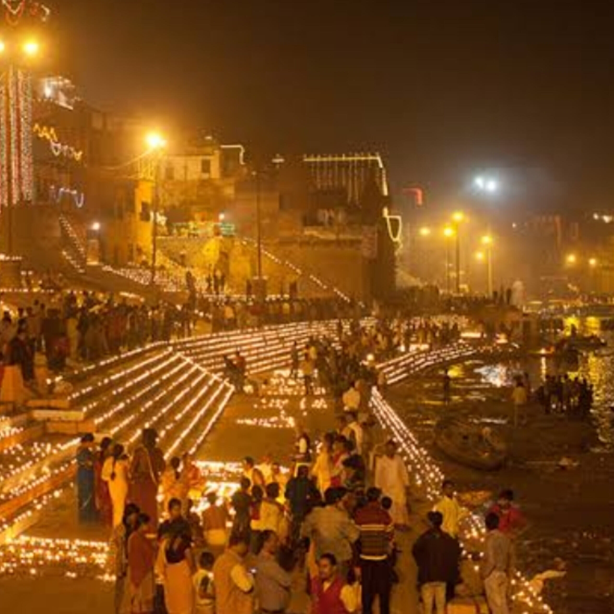 देव दीपावली 2025: जब खुद देवता करते हैं धरती पर दीपदान, जानिए पूजा, महत्व और पौराणिक कथा