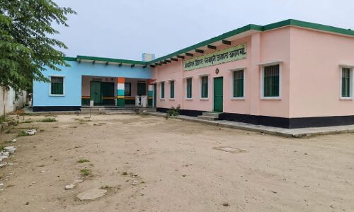 वाराणसी: DM ने शिक्षा समीक्षा में दिखाई सख्ती, शिक्षकों के अवकाश और निगरानी को लेकर बड़ा निर्देश