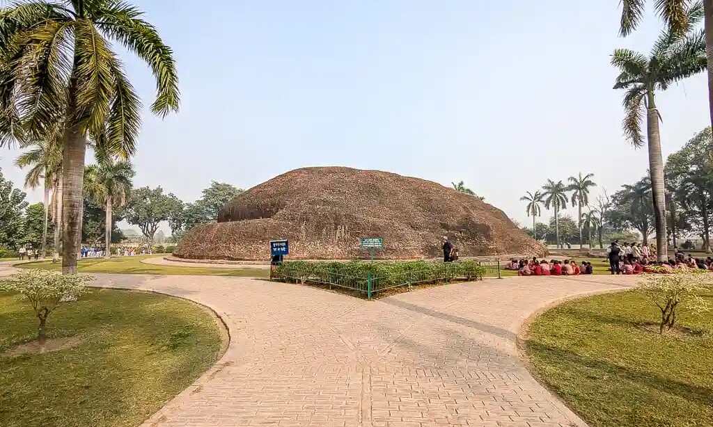 इस साल कुशीनगर पहुंचे 20 लाख पर्यटक पहुंचे, बौद्ध सर्किट टूरिज्म में 2025 का नया रिकॉर्ड