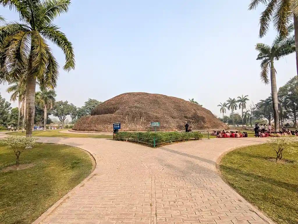 इस साल कुशीनगर पहुंचे 20 लाख पर्यटक पहुंचे, बौद्ध सर्किट टूरिज्म में 2025 का नया रिकॉर्ड