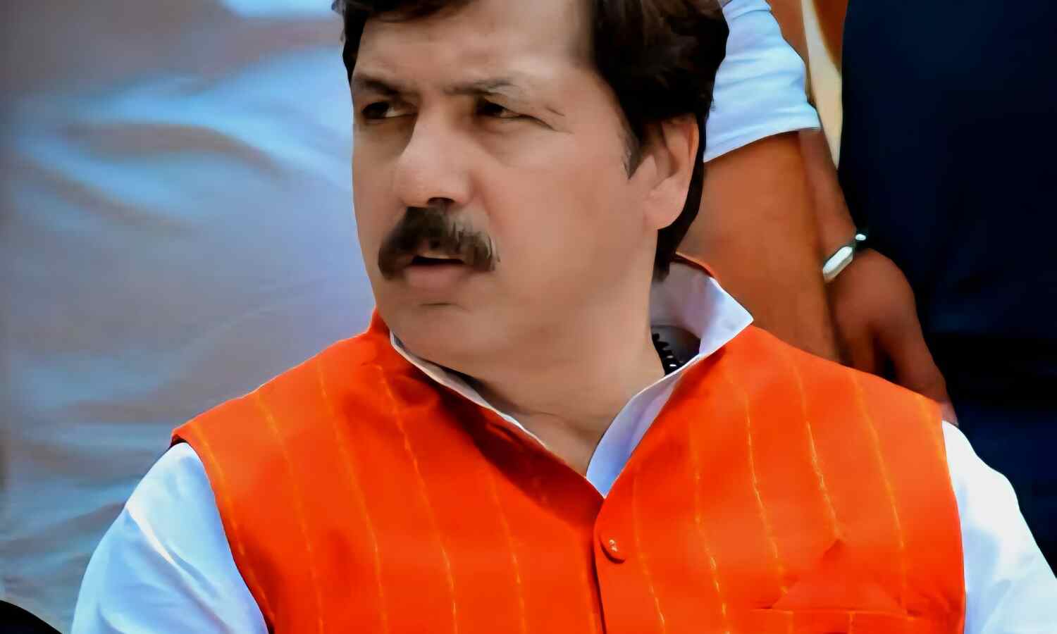 यूपी में कोडीन कांड पर नई सियासी हलचल, धनंजय सिंह की सीबीआई जांच की मांग