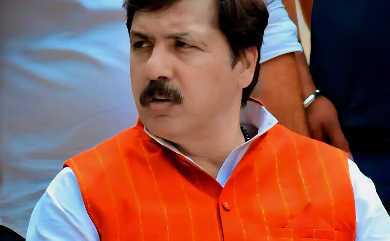 यूपी में कोडीन कांड पर नई सियासी हलचल, धनंजय सिंह की सीबीआई जांच की मांग