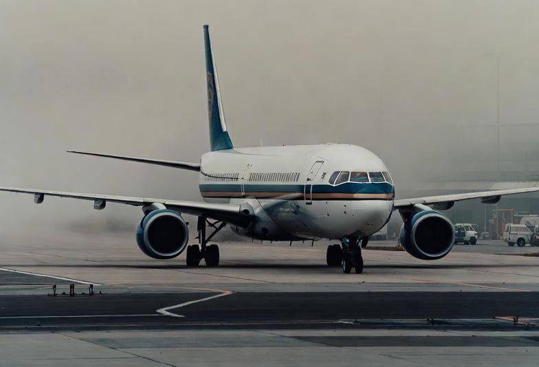 वाराणसी: घने कोहरे के चलते अस्थायी रूप से उड़ानें रद्द, शेड्यूल बदला एयरलाइंस ने जारी किया नया शिड्यूल वाराणसी: घने कोहरे के चलते अस्थायी रूप से उड़ानें रद्द, शेड्यूल बदला एयरलाइंस ने जारी किया नया शिड्यूल