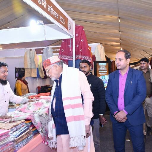 युवाओं की खास पसंद बनी खादी, महोत्सव में 3.20 करोड़ की रिकॉर्ड बिक्री