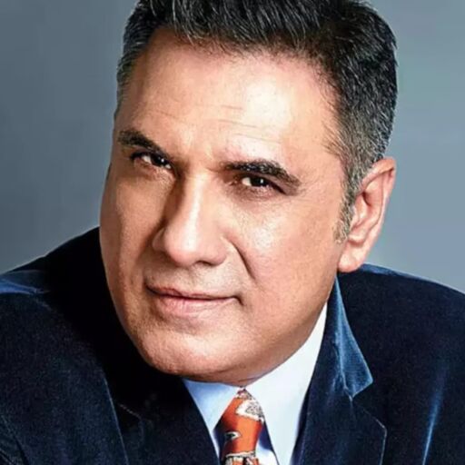 बॉलीवुड अभिनेता बोमन ईरानी ने मनाया 66वां जन्मदिन, 41 वर्ष की उम्र में शुरू किया था अभिनय सफर