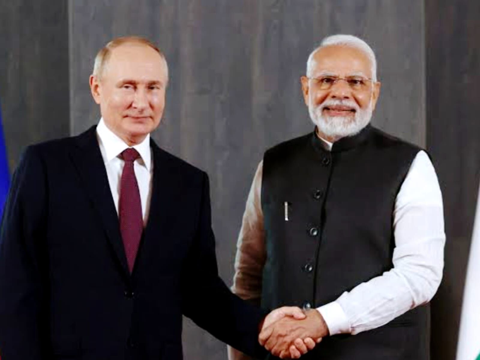 दो दिवसीय भारत दौरे पर आज दिल्ली पहुंचेंगे व्लादिमीर पुतिन, 23वें भारत-रूस शिखर सम्मेलन से पहले राजधानी में हाई अलर्ट