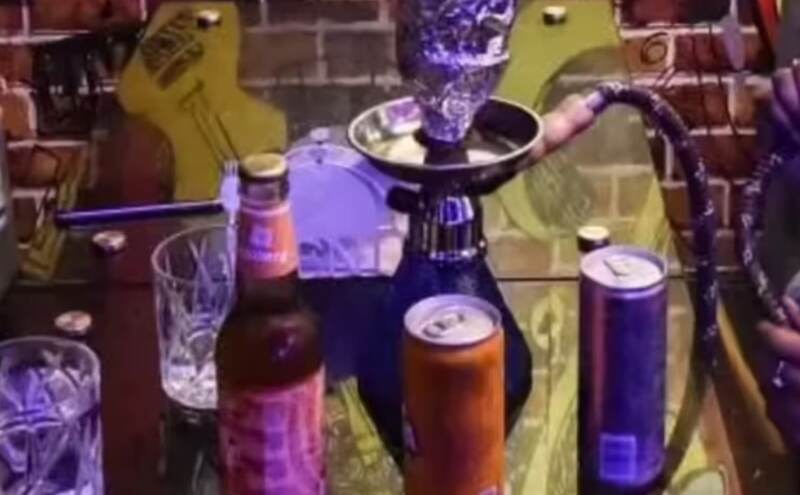 रांची के पाबलो बार में छापा: अवैध शराब और हुक्का सर्व करने पर FIR, 16 लोग गिरफ्तार; लाइसेंस खत्म होने के बावजूद चल रहा था संचालन