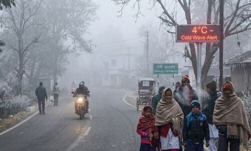 बर्फीली हवाओं से कांपा, झारखंड, कई जिलों में पारा सामान्य से नीचे बर्फीली हवाओं से कांपा, झारखंड, कई जिलों में पारा सामान्य से नीचे
