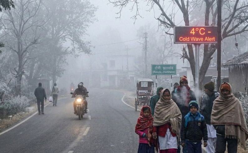 बर्फीली हवाओं से कांपा, झारखंड, कई जिलों में पारा सामान्य से नीचे