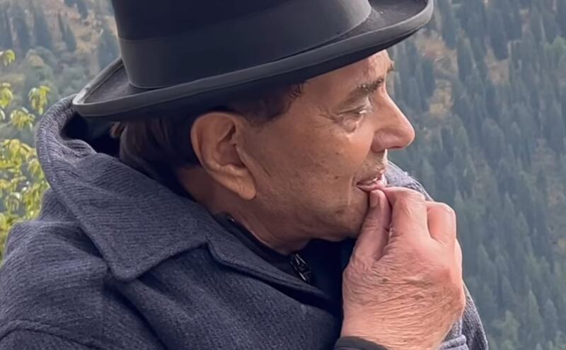 धर्मेंद्र की 90वीं जयंती पर परिवार ने किया भावुक स्मरण, सनी और अभय देओल ने साझा की दिल छू लेने वाली यादें