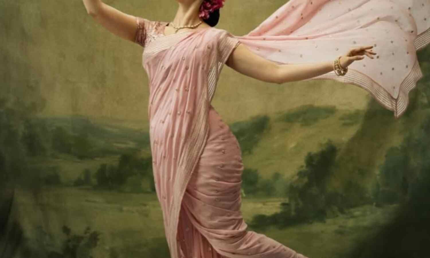 वी. शांताराम बायोपिक से तमन्ना भाटिया का फर्स्ट लुक जारी, सिद्धांत चतुर्वेदी संग निभाएंगी अभिनेत्री जयश्री का किरदार