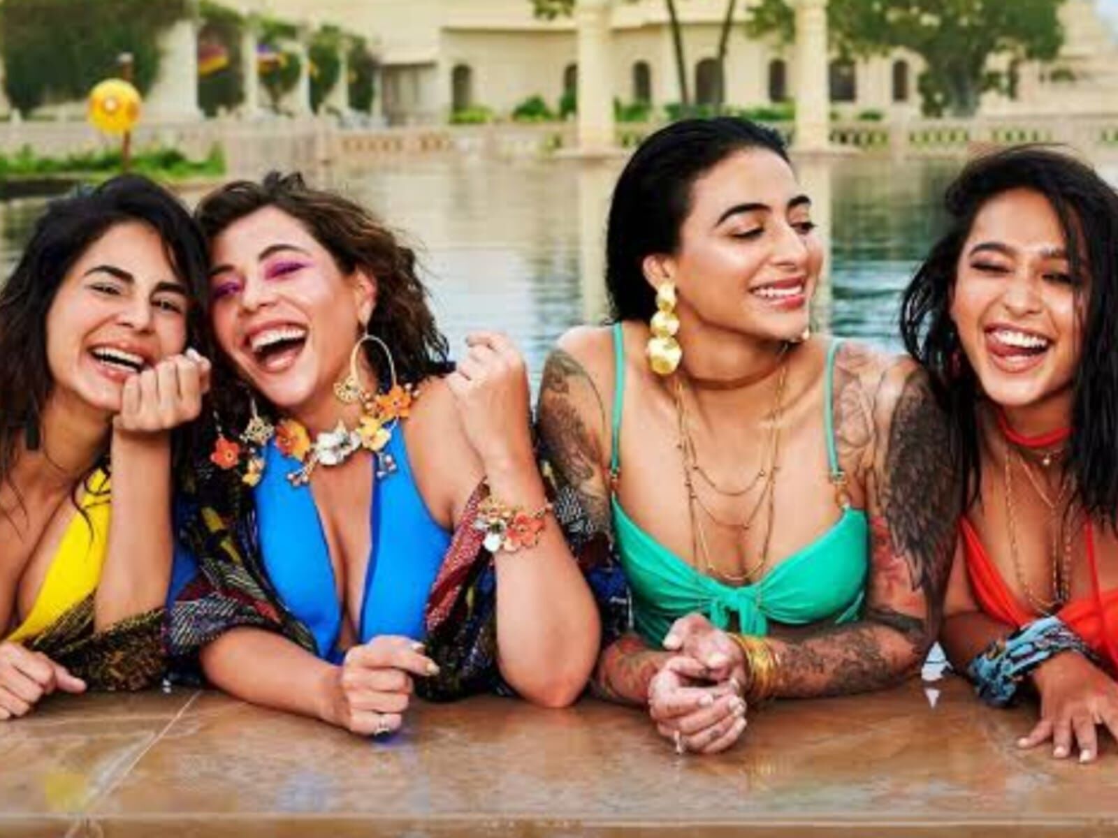 फोर मोर शॉट्स प्लीज़ सीजन 4 ट्रेलर रिलीज: प्राइम वीडियो की एमी-नामांकित सीरीज़ का आखिरी अध्याय दर्शकों में उत्सुकता बढ़ा रहा फोर मोर शॉट्स प्लीज़ सीजन 4 ट्रेलर रिलीज: प्राइम वीडियो की एमी-नामांकित सीरीज़ का आखिरी अध्याय दर्शकों में उत्सुकता बढ़ा रहा