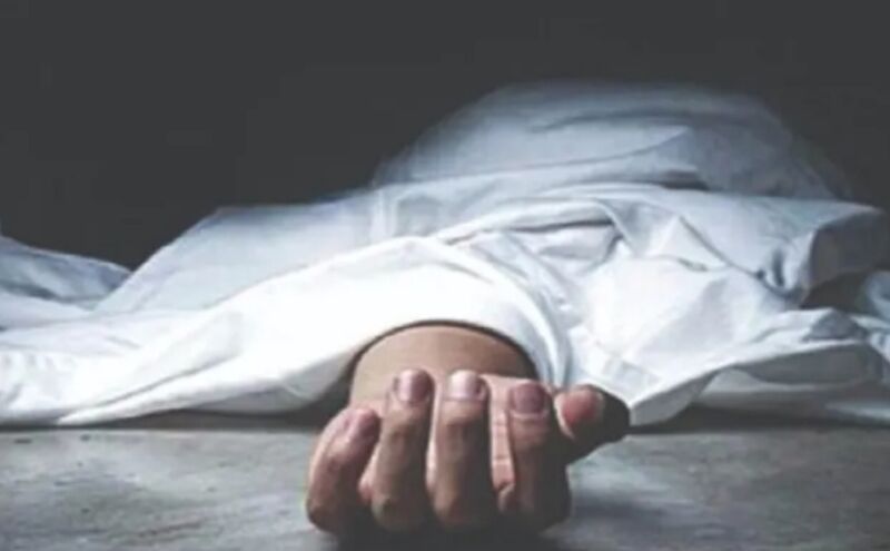 झारखंड के जमशेदपुर से सटे आदित्यपुर के शिवनारायणपुर जंगल में दफन मिला अज्ञात शव, खून के निशान और जले दस्तावेजों से हत्या की आशंका गहराई