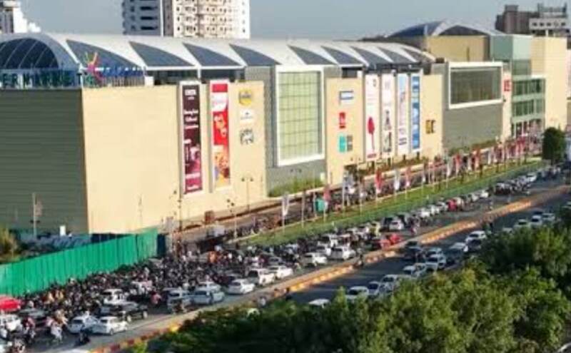 Lucknow Lulu Mall पर इनकम टैक्स की बड़ी कार्रवाई, 27 करोड़ की टैक्स देनदारी में बैंक अकाउंट सीज