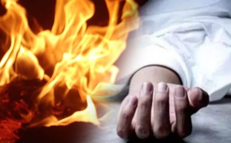 आदर्श नगर मेट्रो स्टाफ क्वार्टर में भीषण आग, एक ही परिवार के तीन लोगों की दर्दनाक मौत