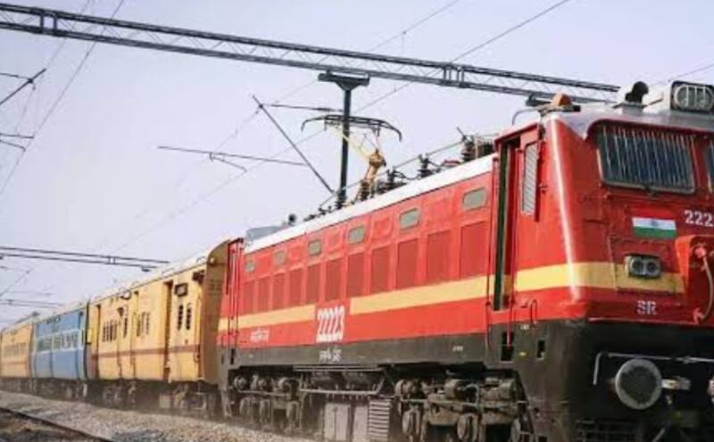 लोहरदगा रेलवे पुल की मरम्मत में लगेगा समय, मार्च अंत तक इस रूट पर ट्रेनों का परिचालन बंद