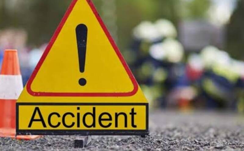 भोपाल के बेरसिया में भीषण सड़क हादसा: ट्रैक्टर-ट्रॉली और पिकअप की टक्कर में 5 की मौत, 10 घायल