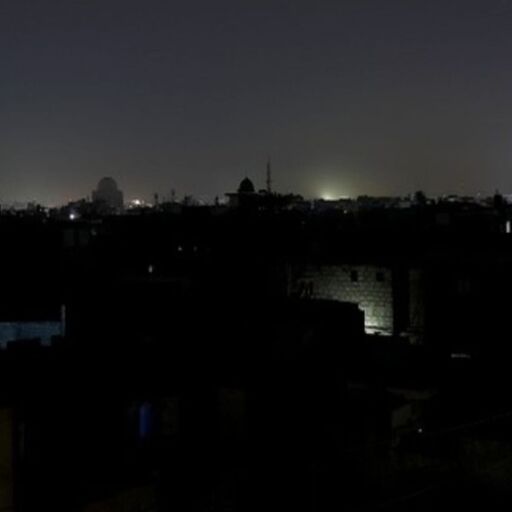 उत्तर प्रदेश के 75 जिलों में आज ब्लैकआउट मॉकड्रिल, शाम 6 बजे बजेगा सायरन उत्तर प्रदेश के 75 जिलों में आज ब्लैकआउट मॉकड्रिल, शाम 6 बजे बजेगा सायरन