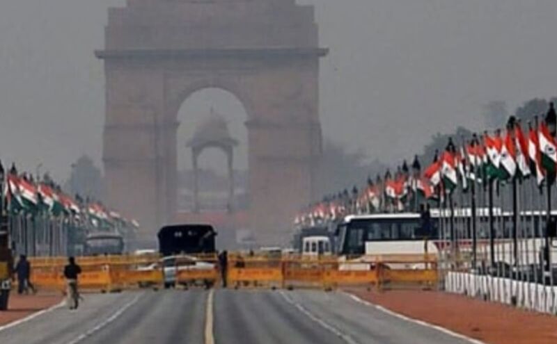 गणतंत्र दिवस से पहले दिल्ली अभेद्य किले में तब्दील, 30 हजार से ज्यादा पुलिसकर्मी और AI स्मार्ट चश्मों से होगी निगरानी
