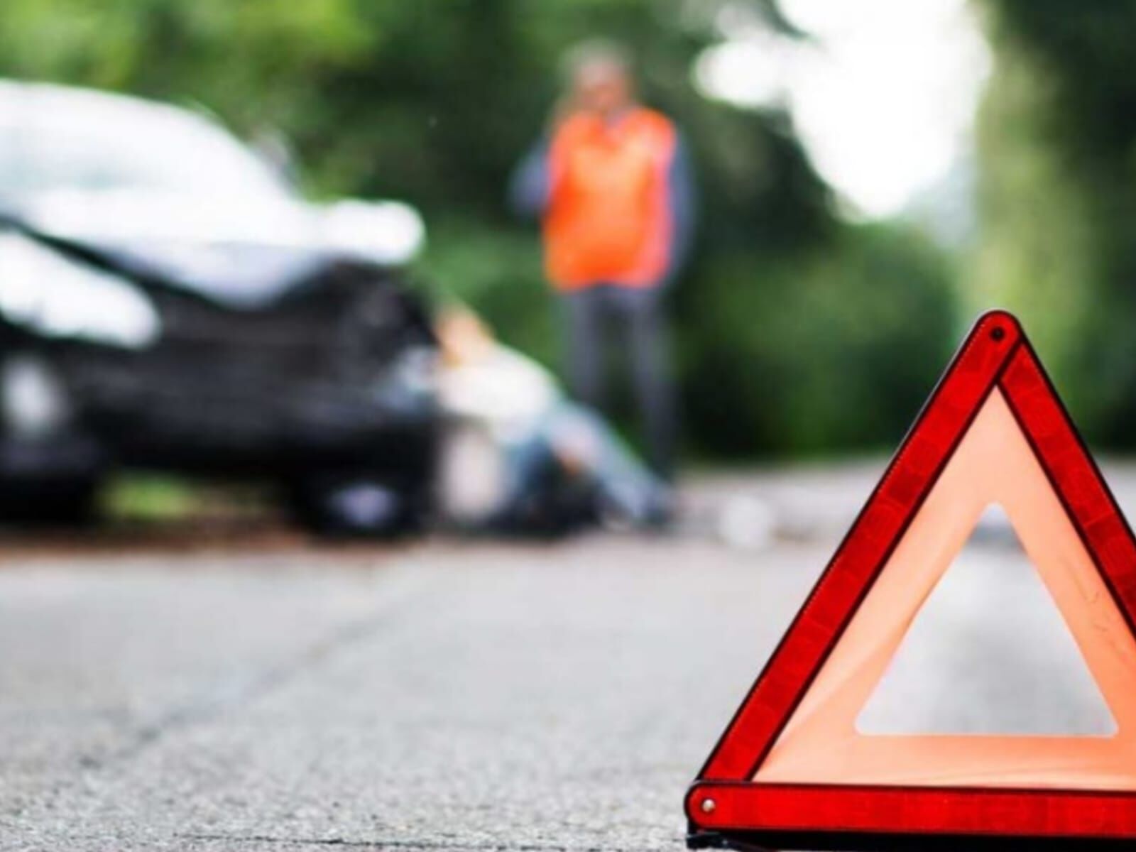 ललितपुर में विधायक लिखी तेज रफ्तार फॉर्च्यूनर ने बाइक सवार युवकों को कुचला, एक की मौत, दो की हालत गंभीर ललितपुर में विधायक लिखी तेज रफ्तार फॉर्च्यूनर ने बाइक सवार युवकों को कुचला, एक की मौत, दो की हालत गंभीर