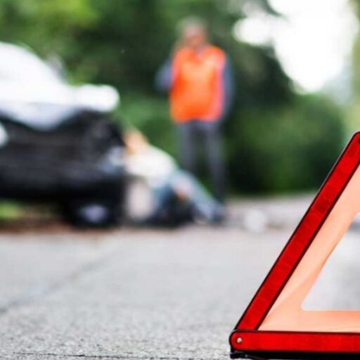 ललितपुर में विधायक लिखी तेज रफ्तार फॉर्च्यूनर ने बाइक सवार युवकों को कुचला, एक की मौत, दो की हालत गंभीर ललितपुर में विधायक लिखी तेज रफ्तार फॉर्च्यूनर ने बाइक सवार युवकों को कुचला, एक की मौत, दो की हालत गंभीर