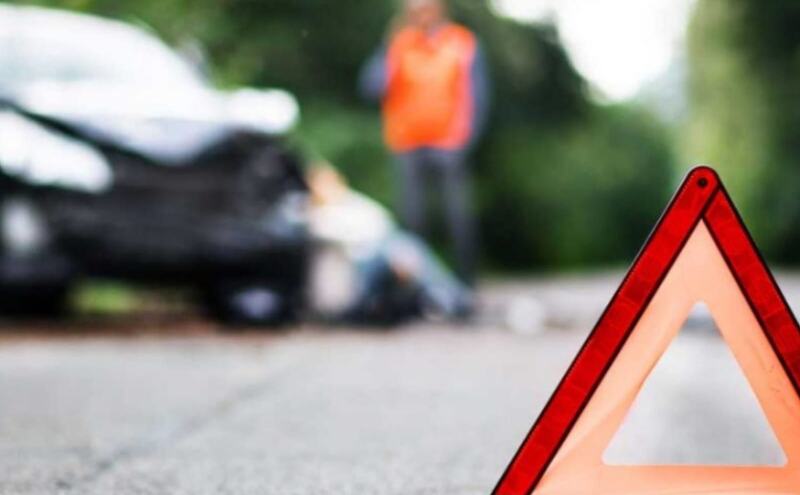 ललितपुर में विधायक लिखी तेज रफ्तार फॉर्च्यूनर ने बाइक सवार युवकों को कुचला, एक की मौत, दो की हालत गंभीर ललितपुर में विधायक लिखी तेज रफ्तार फॉर्च्यूनर ने बाइक सवार युवकों को कुचला, एक की मौत, दो की हालत गंभीर