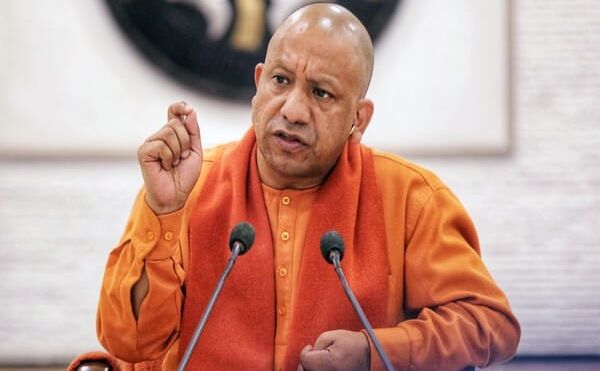 शिक्षकों के लिए बड़ी सौगात की तैयारी, योगी कैबिनेट में 29 से ज्यादा प्रस्ताव, पांच लाख तक कैशलेस इलाज पर मुहर संभव