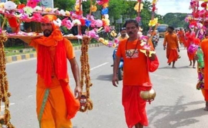 महाशिवरात्रि से पहले मुजफ्फरनगर में प्रशासन का फैसला, कांवड़ मार्ग पर मीट की दुकानें तिरपाल से ढकी गईं