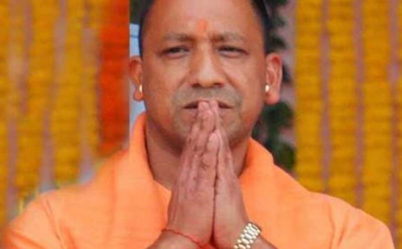 महाशिवरात्रि पर भी जनसेवा में सक्रिय रहे मुख्यमंत्री योगी, गोरखनाथ मंदिर में जनता दर्शन कर सुनीं समस्याएं