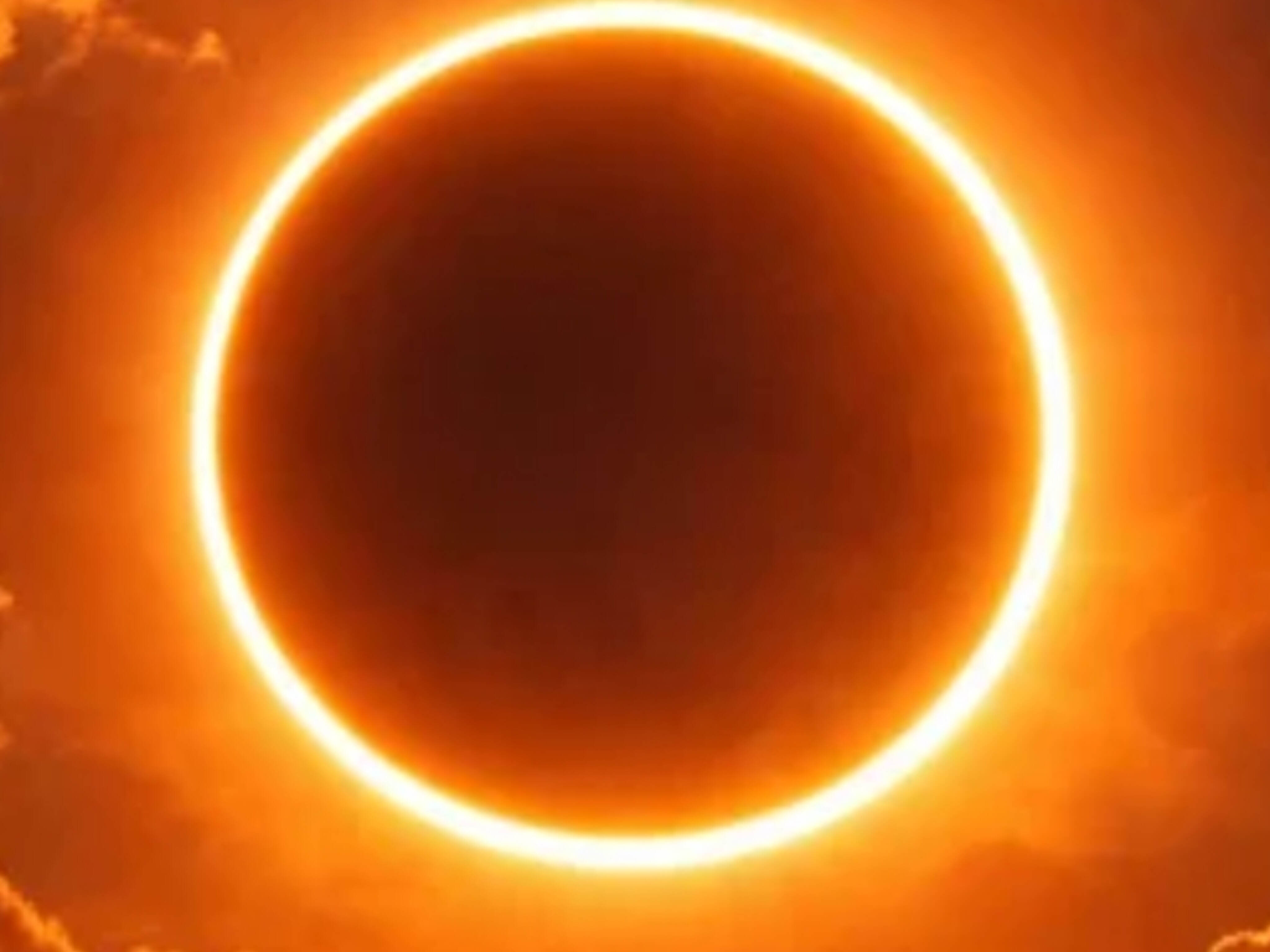 17 फरवरी 2026 को साल का पहला सूर्य ग्रहण, जानिए भारत में समय और सूतक काल से जुड़ी पूरी जानकारी 17 फरवरी 2026 को साल का पहला सूर्य ग्रहण, जानिए भारत में समय और सूतक काल से जुड़ी पूरी जानकारी