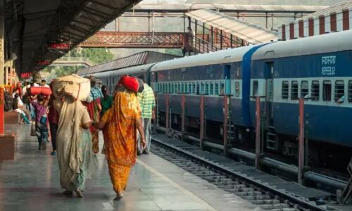 रेलवे यात्रियों के लिए बड़ा बदलाव: 1 मार्च से बंद होगा UTS ऐप, RailOne से होगी टिकट बुकिंग रेलवे यात्रियों के लिए बड़ा बदलाव: 1 मार्च से बंद होगा UTS ऐप, RailOne से होगी टिकट बुकिंग