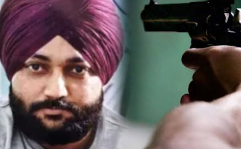 मेरठ में सरेआम मर्डर: पत्नी के प्रेमी की गोली मारकर हत्या, आरोपी ने बाइक पर बनाया वीडियो