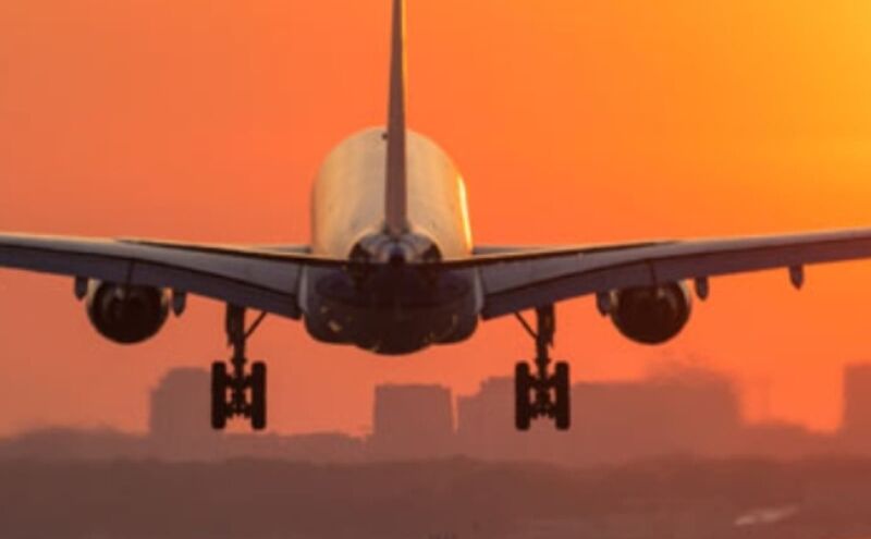 ईरान-इजरायल युद्ध का असर दिल्ली एयरपोर्ट तक, दुबई जाने वाली कई उड़ानें रद्द, यात्री परेशान