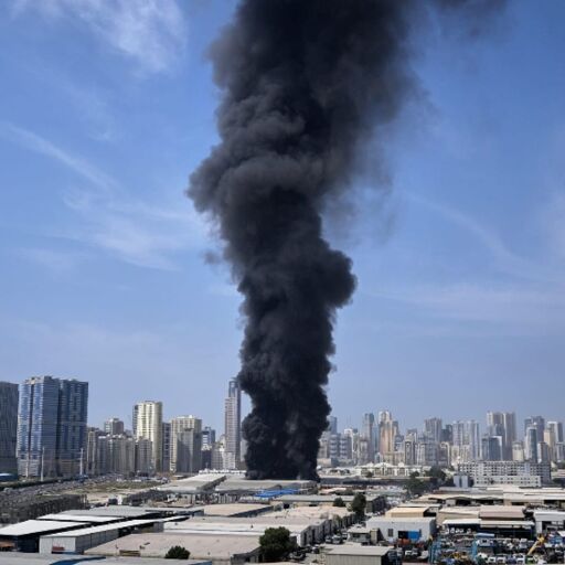 ईरान पर संयुक्त हमले के बाद पश्चिम एशिया में तनाव, भारतीय राज्यों ने बढ़ाई सतर्कता; हवाई क्षेत्र बंद होने से हजारों यात्री फंसे ईरान पर संयुक्त हमले के बाद पश्चिम एशिया में तनाव, भारतीय राज्यों ने बढ़ाई सतर्कता; हवाई क्षेत्र बंद होने से हजारों यात्री फंसे