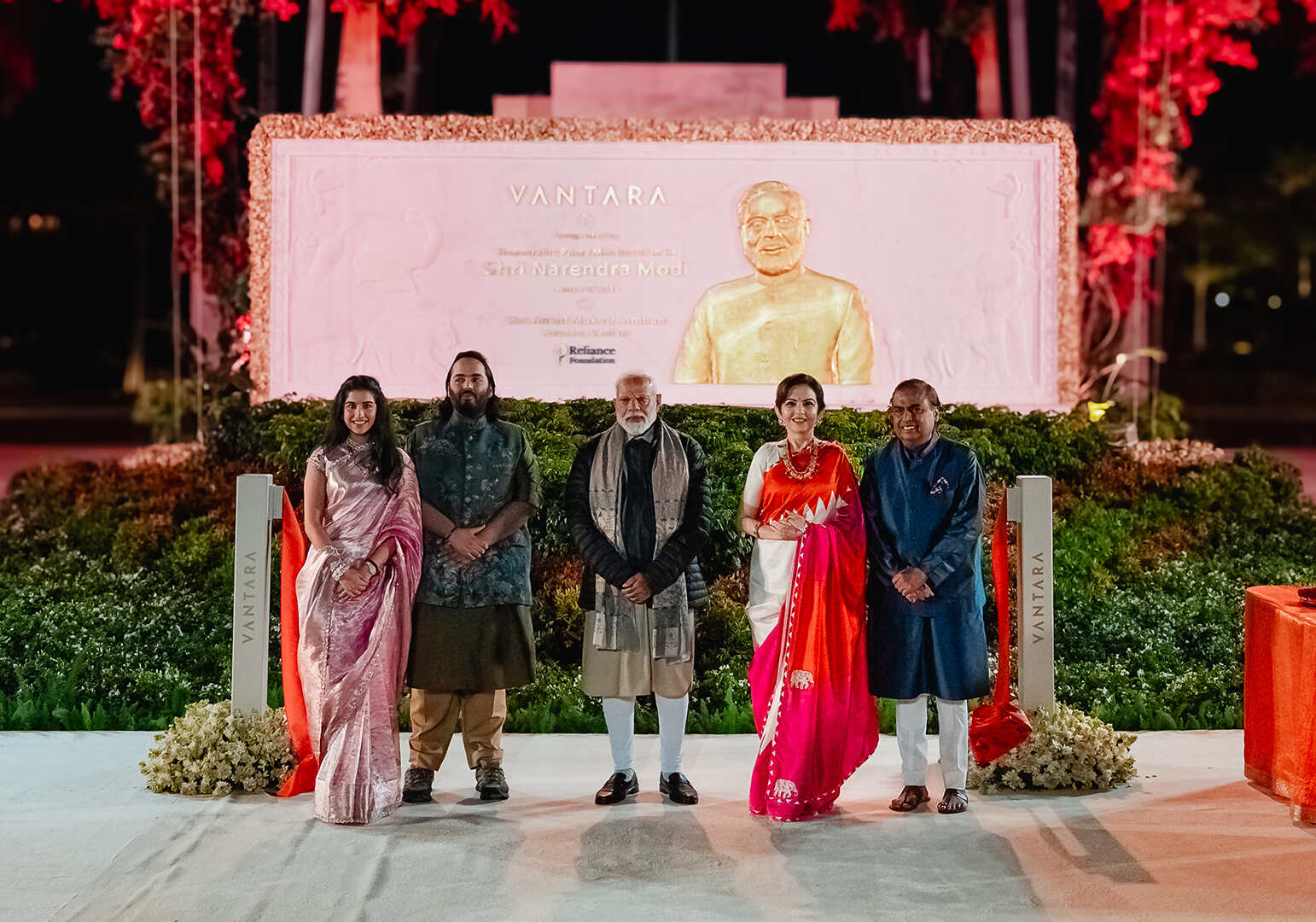 वनतारा का एक साल: उपचार, पुनर्वास और वन्यजीव संरक्षण में गढ़ी नई मिसाल वनतारा का एक साल: उपचार, पुनर्वास और वन्यजीव संरक्षण में गढ़ी नई मिसाल