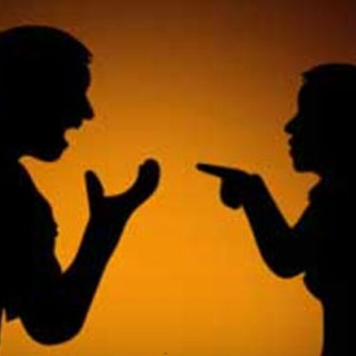 वाराणसी में डॉक्टर ने पत्नी और ससुरालियों पर दर्ज कराया केस, ‘नीले ड्रम’ जैसा कांड करने की धमकी का आरोप