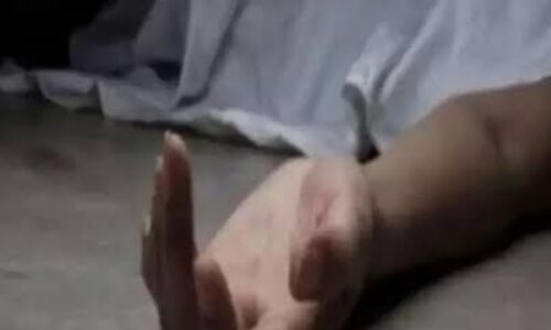 ग्रेटर नोएडा वेस्ट में दर्दनाक घटना: 13वीं मंजिल से कूदकर MBA छात्रा शिविका ठकराल ने की आत्महत्या