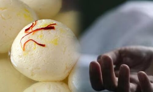 जमशेदपुर के बेलाजुड़ी में शादी की खुशियां गम में तब्दील: रसगुल्ला बना काल, निवाला गले में फंसने से 41 वर्षीय ललित सिंह ने तोड़ा दम जमशेदपुर के बेलाजुड़ी में शादी की खुशियां गम में तब्दील: रसगुल्ला बना काल, निवाला गले में फंसने से 41 वर्षीय ललित सिंह ने तोड़ा दम