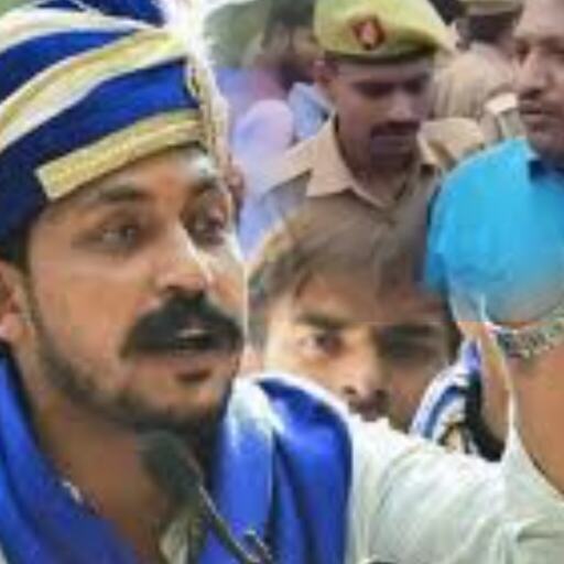 बाराबंकी में भीम आर्मी प्रमुख चंद्रशेखर आजाद की सुरक्षा में सेंध: मंच पर हथियारबंद शख्स के पहुंचने से मचा हड़कंप, काफिले पर हमले का भी आरोप