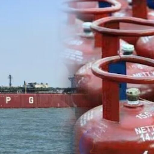 गैस संकट के बीच बड़ी राहत: 47 हजार टन LPG लेकर गुजरात पहुँचा जहाज नंदा देवी, आपूर्ति व्यवस्था होगी दुरुस्त