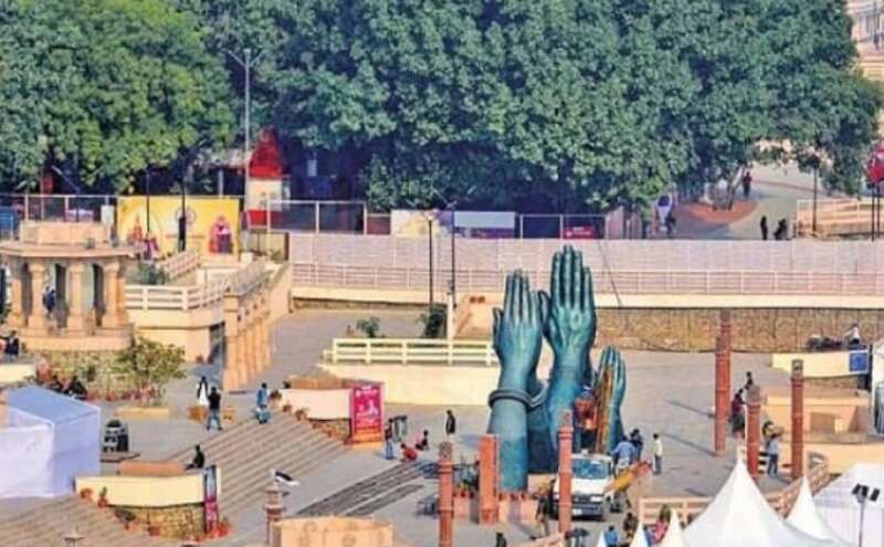 नमो घाट की तरफ जाने वाले रास्ते में अचानक हुआ बड़ा बदलाव, क्या अब खत्म होगी यात्रियों की पुरानी परेशानी?